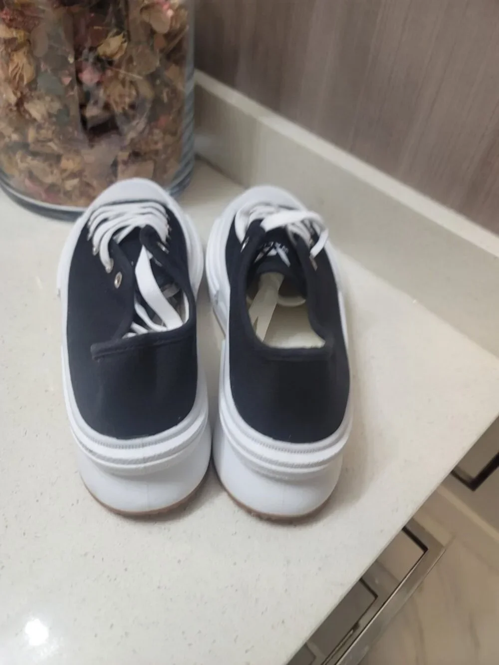 Walia Platform Canvas Sneakers with Chunky Sole Size 8 NEW Black/White